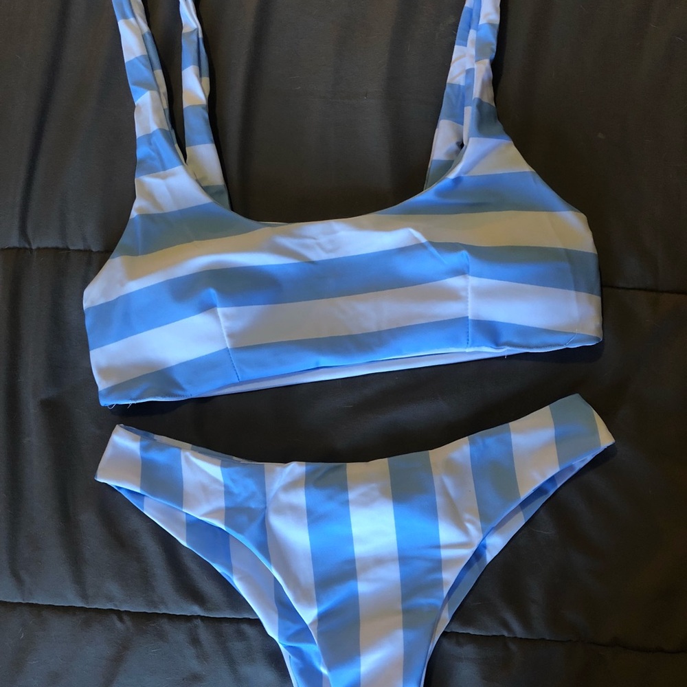 Cute Bikini (NEVER WORN)